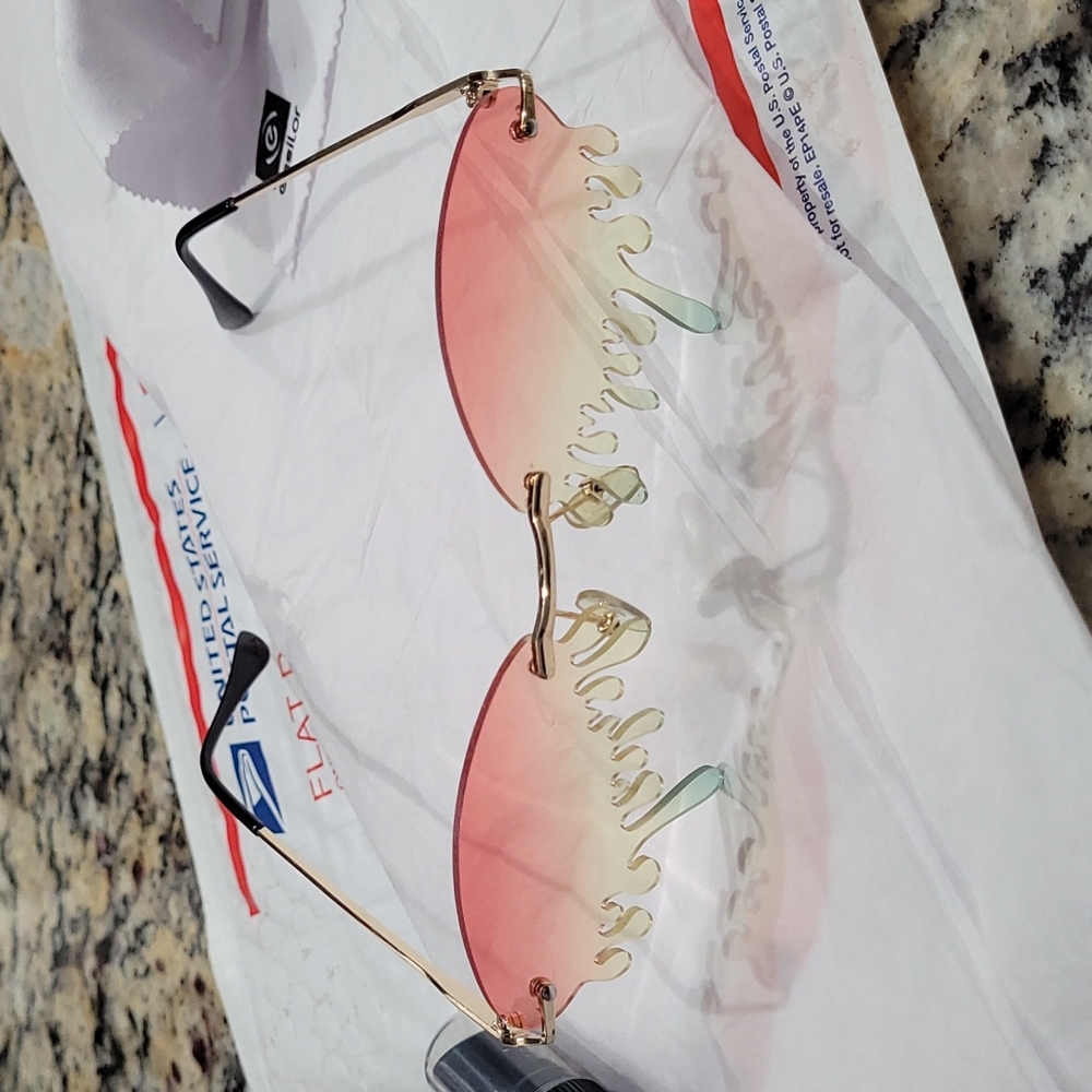 Fun In The Sun Ladies Tri Colored Sunglasses